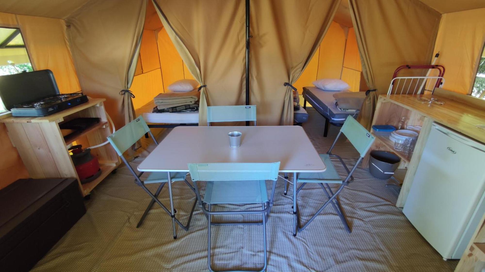 Camping Onlycamp La Confluence Savonnières Exterior foto